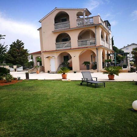 Villa Meli - Apartments Mit Meerblick Medulin Exteriér fotografie