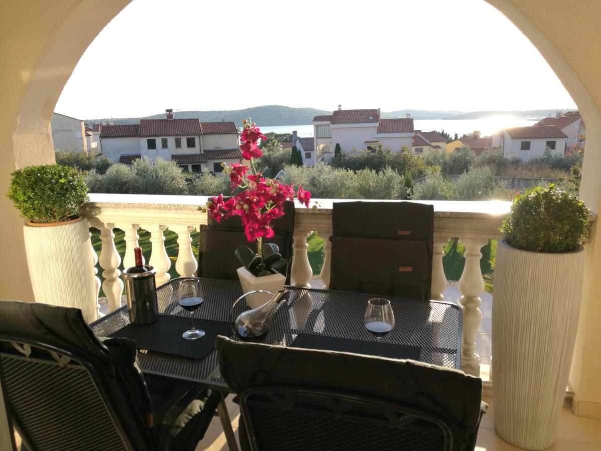 Villa Meli - Apartments Mit Meerblick Medulin Exteriér fotografie