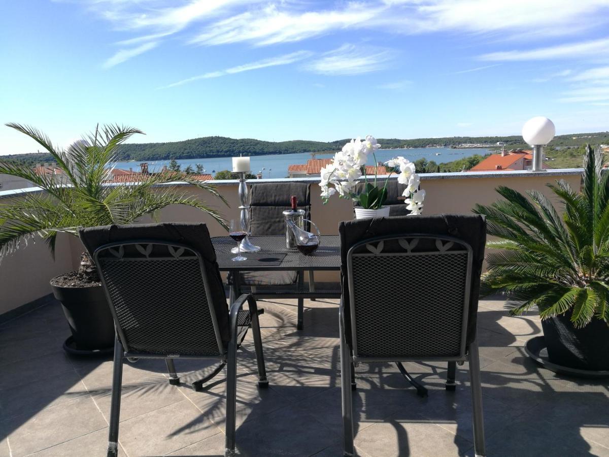 Villa Meli - Apartments Mit Meerblick Medulin Exteriér fotografie
