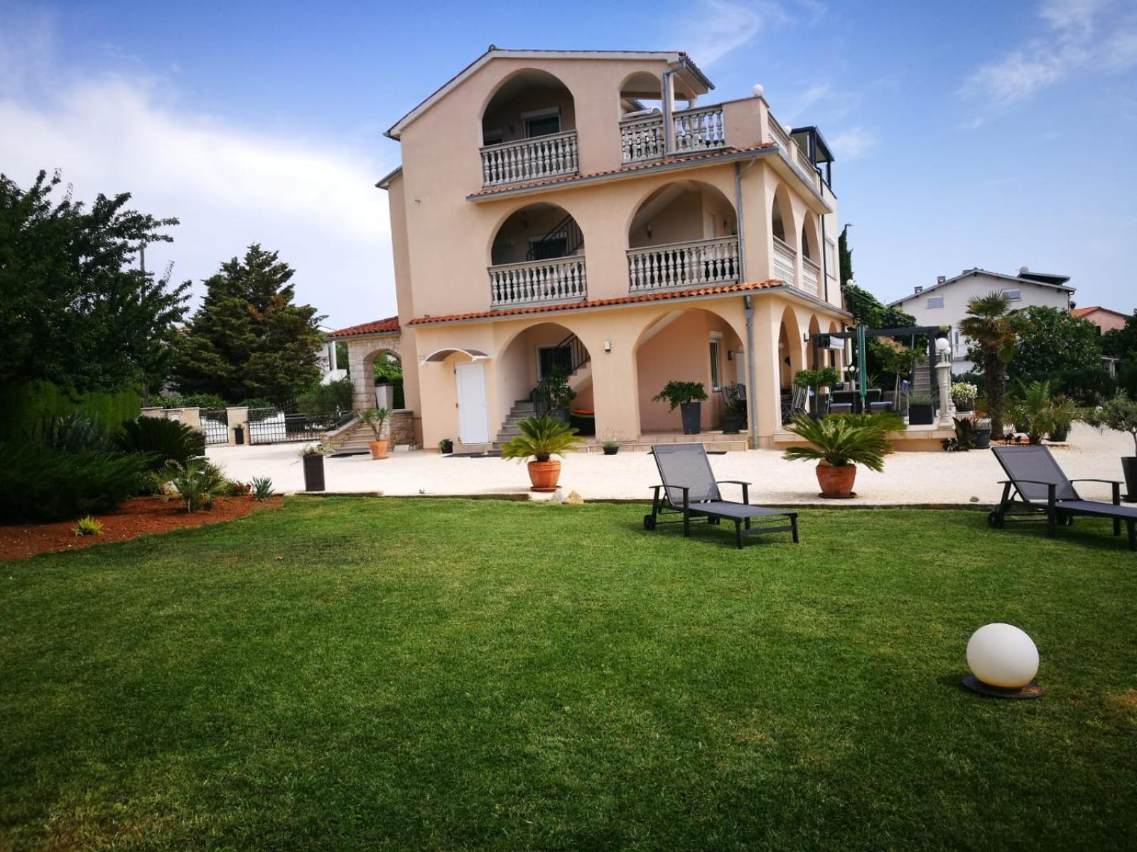 Villa Meli - Apartments Mit Meerblick Medulin Exteriér fotografie