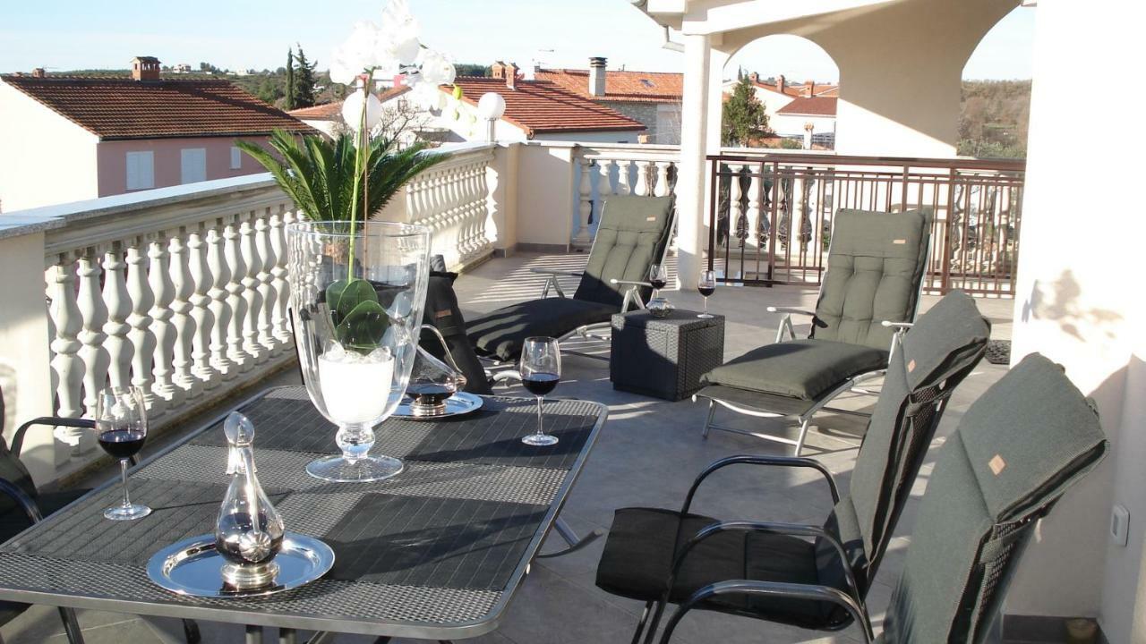 Villa Meli - Apartments Mit Meerblick Medulin Exteriér fotografie