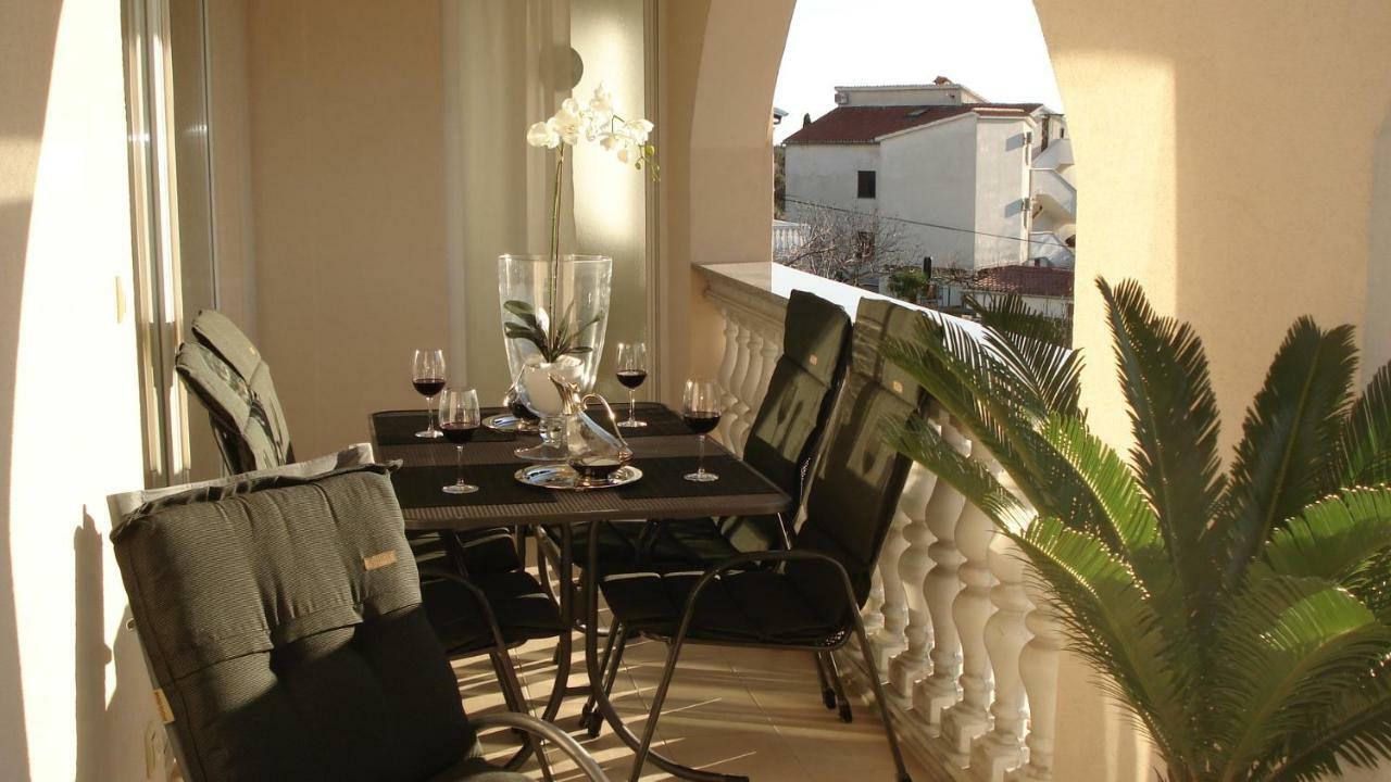 Villa Meli - Apartments Mit Meerblick Medulin Exteriér fotografie
